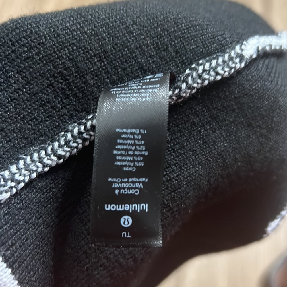 Lululemon Warm Women Beinie - Picture 12 of 14